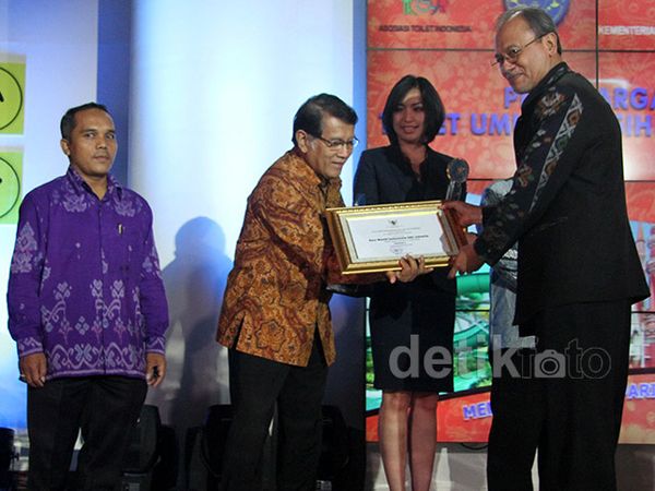 Seaworld Raih Sapta Pesona Toilet Umum Bersih 2014