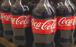 Wah, Vending Machine Coca Cola di Afsel Ini Dipasangi Akses WiFi Gratis