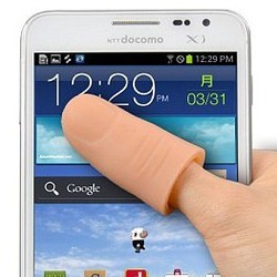 Ponsel Terlalu Besar? Pemanjang Jempol Ini Solusinya