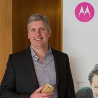 Bos Motorola: Ponsel Mahal Takkan Laku