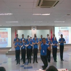 Carrefour Pekerjakan 100 Penyandang Difabel