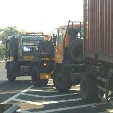 Laka Truk TNI AL Vs Trailer, Polisi: Silahkan Tanya ke Pomal Saja