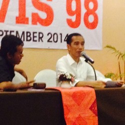 Hadiri Reuni Eks Aktivis 98 di Bali, Jokowi Disambut Lagu Wajib Demonstran