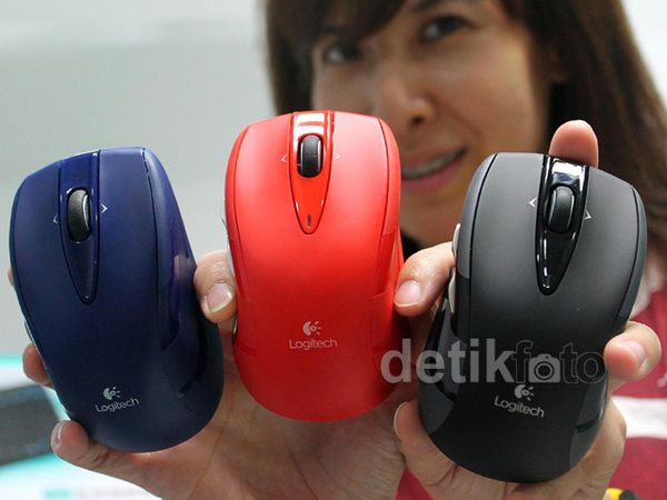 Mouse Logitech dengan Receiver Termungil