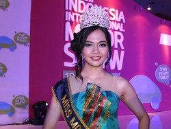 Ini Dia Si Cantik Miss Motor Show 2014