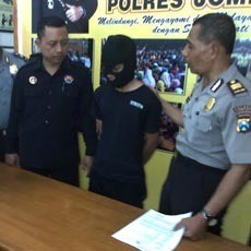 Pemuda ini Ditangkap Polisi Gara-gara Status di Facebook, Mengapa?