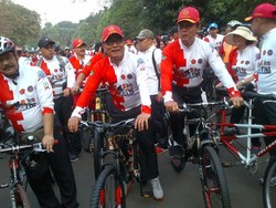 HUT TNI ke-69, Panglima TNI Ikut Gowes Bersama Masyarakat