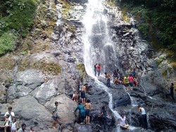 Akhir Pekan, Main Air Saja di Curug Tujuh Ciamis