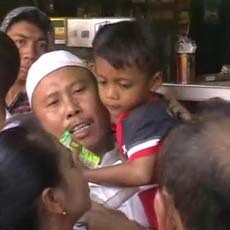 Bocah ini Dibuang Seseorang yang Mengendarai Mobil Avanza