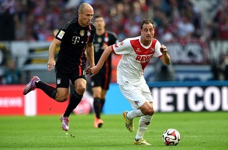Robben: Koeln Parkir Bus
