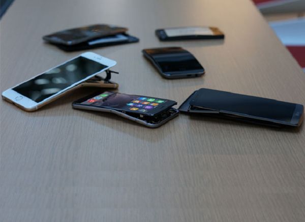 iPhone 6 Hingga HTC M8  Babak Belur Usai Disiksa