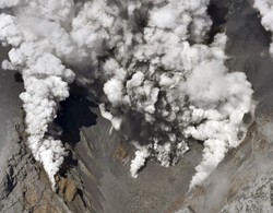 Empat Orang Pendaki Tewas Akibat Letusan Gunung Ontake di Jepang
