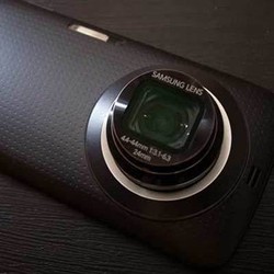 Galaxy K Zoom: Pisau Swiss di Dunia Gadget