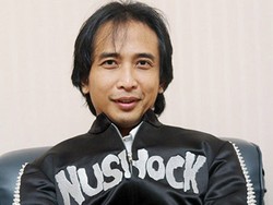 Piyu Bebaskan Anak Komunikasi dengan Flo