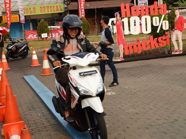 Honda Gelar Vario Seleb Party 2014