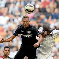 Mazzarri Sebut Vidic Kelelahan