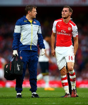 Wenger Heran dengan Cedera Arteta dan Ramsey