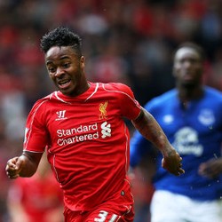 Rodgers Tak Mau Terlalu Memforsir Sterling