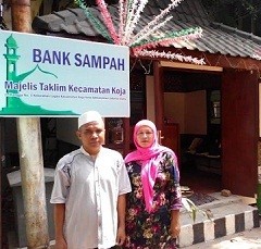 Setor Sampah di Bank Sampah Majelis Taklim, Warga Bisa Ikut Berkurban