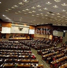 Amankan Paket Pimpinan DPR, Koalisi Jokowi Harus Cepat Rangkul 1 Parpol