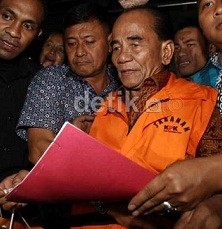 Periksa Gubernur Riau 7 Jam, KPK Dalami Keterlibatan Pihak Lain