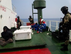 Selat Malaka Rawan Perompakan Kapal, TNI AL Gelar Simulasi Penyelamatan