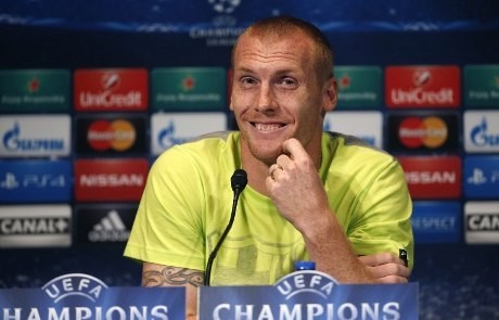 Mathieu Sebenarnya Ingin Duel dengan Ibra