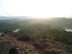 Berburu Sunset di Gunung Api Purba Nglanggeran, Gunungkidul