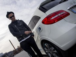 Jadi Duta Mercedes-Benz, Ini Cerita Ryan Tedder