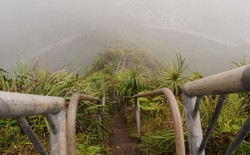 Berani? Ini 8 Tangga Paling Gila di Dunia (2)