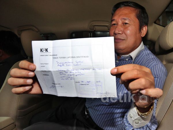 Komisioner KY Lapor Gratifikasi ke KPK
