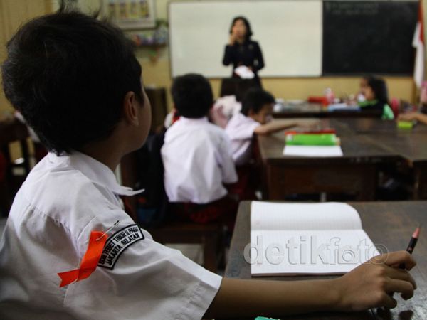 Pasca Kebakaran, SDN 11 Tebet Butuh Buku