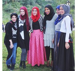 Hijab Style: Kendyl Aurora, Model Hijab Cantik Asal Amerika Serikat