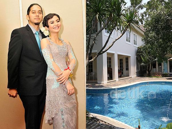 Foto-foto Pernikahan Eriska Rein, Mengintip Isi Istana Lenny Agustin
