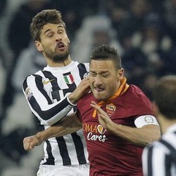 Tiket Juve-Roma Ludes Terjual