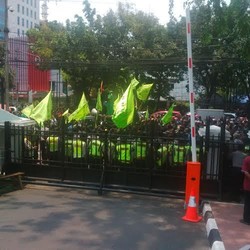 Gelar Demo di DPRD DKI, FBR Tuntut Ahok Mundur Secara Gentleman