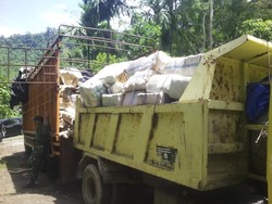Sopir Masih Diburu, Ini Foto-foto Truk Pengangkut 2 Ton Ganja di Aceh