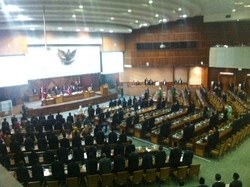 Ceu Popong Buka Rapat Paripurna, Anggota PKB dan Hanura Tak Hadir