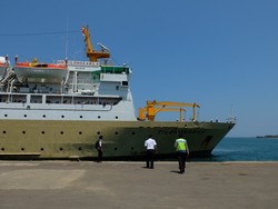 Kesempatan Langka, Melihat Ruang Mesin Kapal Pelni