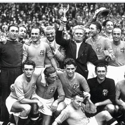 Dari Sebes Hingga Pogacnik: Menerjemahkan Sosialisme ke dalam Taktik Sepakbola