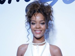 Rihanna Akan Hadir di Film Terbaru James Bond?