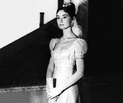 8 Baju Ikonik dari Desainer Italia yang Akan Dipamerkan di Indonesia