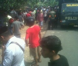 Massa Beringas Siap Bakar 2 Pelaku Curanmor, Polisi Kesulitan Evakuasi
