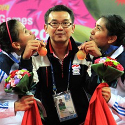 Besut Ganda Putri, Eng Hian Jadikan Istri sebagai Konsultan