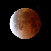 Ini yang Membuat Gerhana Bulan Berwarna Merah Darah