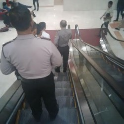 Usai Rapat Ricuh, Kapolres Jakpus Nongol di Ruang Paripurna DPR