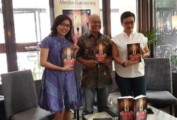 The Silkworm Karya Robert Galbraith Terjemahan Bahasa Indonesia Rilis 11 Oktober