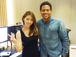 Siapkan Debut di Amerika, Ailee Foto Bareng Produser Beyonce