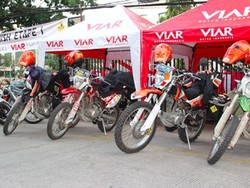 Eyang Kakung Enjoy Keliling Indonesia Naik Motor Trail