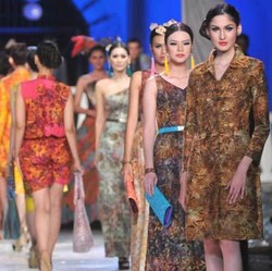 FotoStop: Memotret Batik dengan Apik